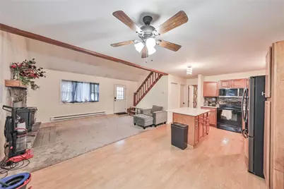 2114 Lakeview Road, Bushkill, PA 18324 - Photo 4