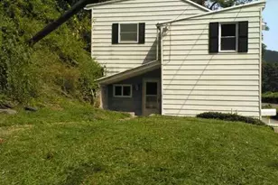 966 S Centre, Pottsville, PA 17901 - Photo 2