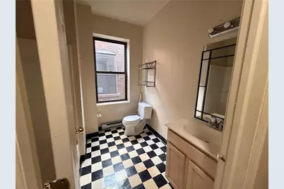 823 E 4th #4, Bethlehem, PA 18015 - Photo 16