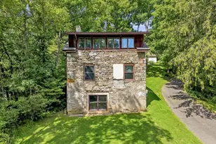 1168 Mt Pleasant Rd, Washington Twp, PA 18013 - Photo 4