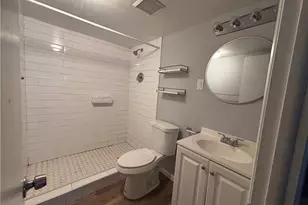1906 Livingston, Bethlehem City, PA 18017 - Photo 2