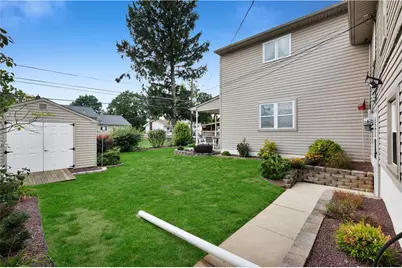 1938 Woodbury Road, Bethlehem, PA 18017 - Photo 4