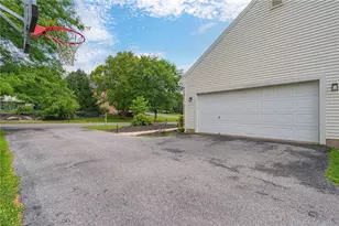 102 Sutton Rd, Easton, PA 18045 - Photo 8