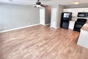 708 Trout Creek Ln, Allentown City, PA 18103 - Photo 6