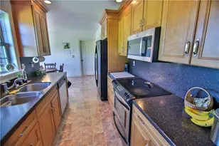 245 Tomahawk Trail, Allen Township, PA 18067 - Photo 10