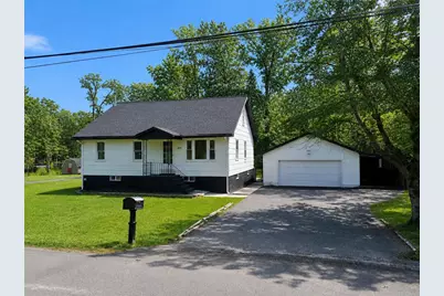 209 W Douglasville Road, Bushkill Twp, PA 18064 - Photo 2