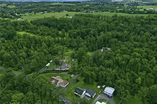 209 W Douglasville Rd, Bushkill Twp, PA 18064 - Photo 34
