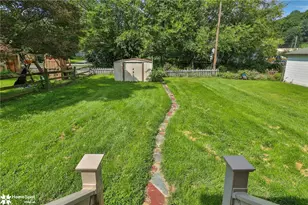 526 Lechauwecki Ave, Fountain Hill Boro, PA 18015 - Photo 38