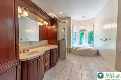 441 Hidden Lake Drive, Middle Smithfield, PA 18302 - Photo 2