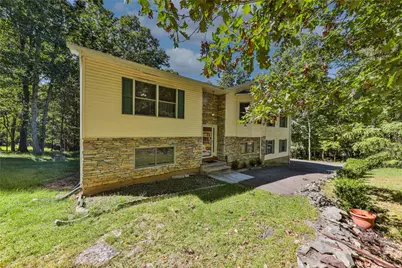 3359 Trafalgar Avenue, East Stroudsburg, PA 18302 - Photo 4