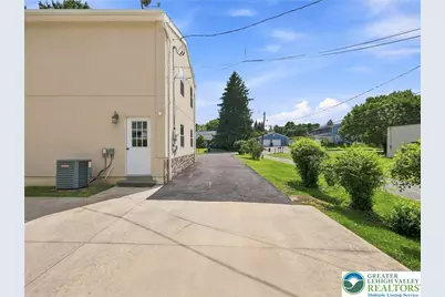 1739 Brown St., South Whitehall Township, PA 18104 - Photo 10