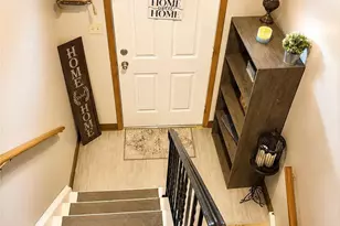 1039 Barbara Dr, Coplay Boro, PA 18037 - Photo 4