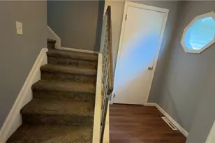 886 Maryland Ct, Whitehall Township, PA 18052 - Photo 10