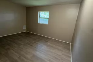 886 Maryland Ct, Whitehall Township, PA 18052 - Photo 22