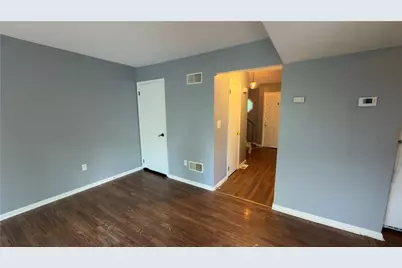 886 Maryland Court, Whitehall Township, PA 18052 - Photo 4