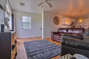 360 Sunset Dr, Upper Mt Bethel Twp, PA 18013 - Photo 10