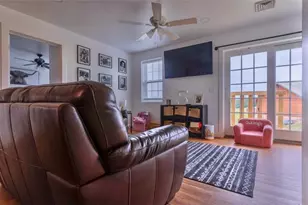 360 Sunset Dr, Upper Mt Bethel Twp, PA 18013 - Photo 12