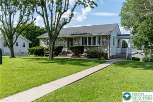 42 Middle Pl, Palmer Twp, PA 18045 - Photo 6