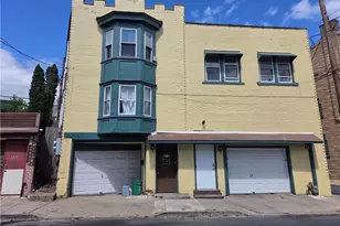 927 Jackson St, Allentown City, PA 18102 - Photo 1