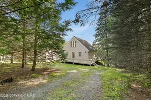 1333 Grand Mesa Dr, Chestnuthill Twp, PA 18330 - Photo 42