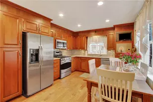 233 E 7th St, Northampton Boro, PA 18067 - Photo 4