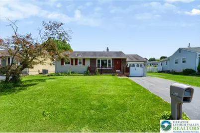 4328 Winfield Terrace, Easton, PA 18045 - Photo 2