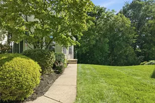 151 Willow Dr, Palmer Twp, PA 18045 - Photo 4