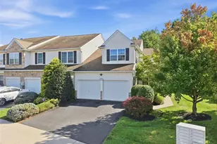151 Willow Dr, Palmer Twp, PA 18045 - Photo 2
