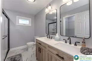 402 Maple St, Roseto, PA 18013 - Photo 14