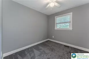 402 Maple St, Roseto, PA 18013 - Photo 20