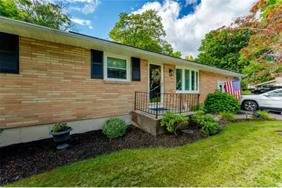 402 Maple Street, Roseto, PA 18013 - Photo 2