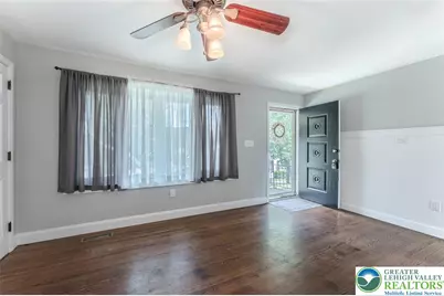 402 Maple Street, Roseto, PA 18013 - Photo 6