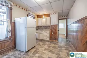 924 S 8th St, Allentown City, PA 18103 - Photo 10