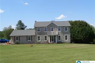 5530 Gomez Ln, North Whitehall Township, PA 18080 - Photo 2