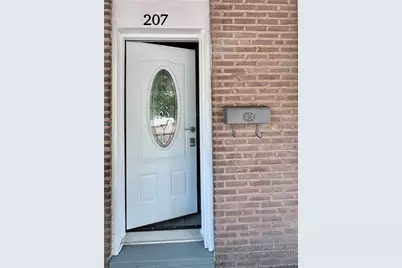 207 N George Street, Pottsville, PA 17901 - Photo 2
