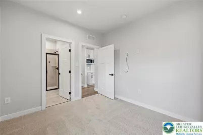 817 Hendon Lane, North Catasauqua Bor, PA 18032 - Photo 22