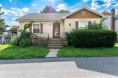 8 Aarons Place, Forks Twp, PA 18040 - Photo 1
