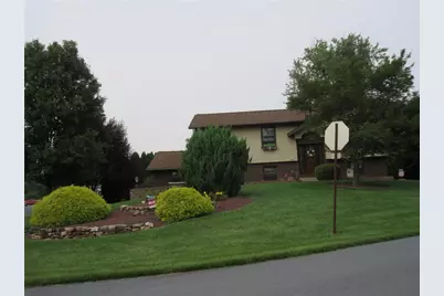 480 Mountain View Road, Lower Nazareth Twp, PA 18064 - Photo 2