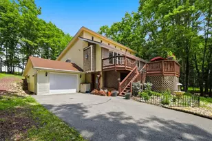 17 Basswood Ct, Penn Forrest, PA 18210 - Photo 6