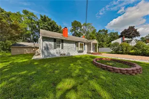 4430 Crescent St, Stroudsburg, PA 18360 - Photo 6
