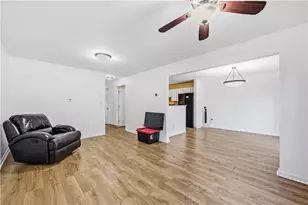6652 Pioneer Dr, Lower Macungie Township, PA 18062 - Photo 6