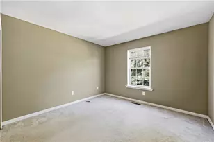 6652 Pioneer Dr, Lower Macungie Township, PA 18062 - Photo 16