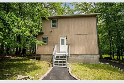 132 Cottonwood Court, Milford, PA 18337 - Photo 2
