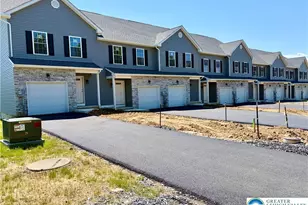 3876 E Grant St, Washington Township, PA 18080 - Photo 2