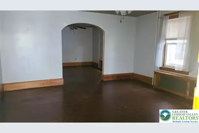 631 Franklin Avenue, Palmerton Boro, PA 18071 - Photo 2