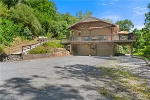 7353 Farrier Rd, Lowhill Township, PA 18069 - Photo 10