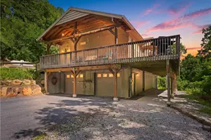 7353 Farrier Rd, Lowhill Township, PA 18069 - Photo 6
