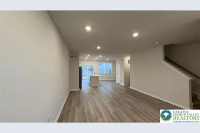 8209 Brodie Court, Upper Macungie Township, PA 18031 - Photo 6