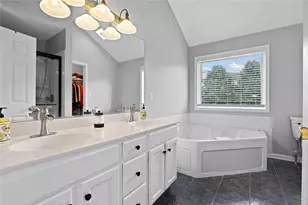 521 Deerfield Dr, Upper Nazareth Twp, PA 18064 - Photo 18