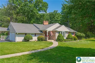 3683 Oakhurst Dr, Upper Saucon Township, PA 18034 - Photo 10